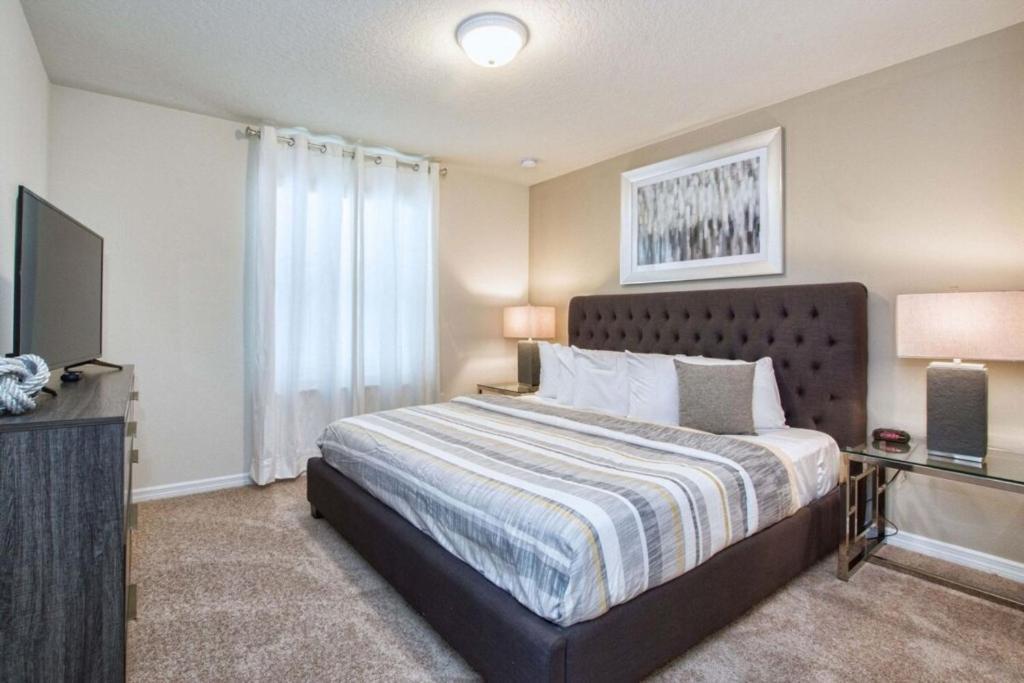 Villa 1800 Luxury Windsor Near Oversize Pool *